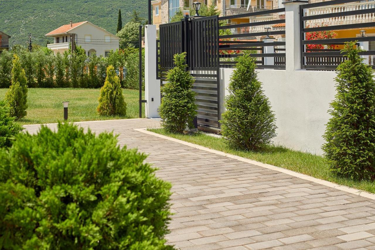 Georgiy Lux Apartments Lastva Grbaljska Zewnętrze zdjęcie