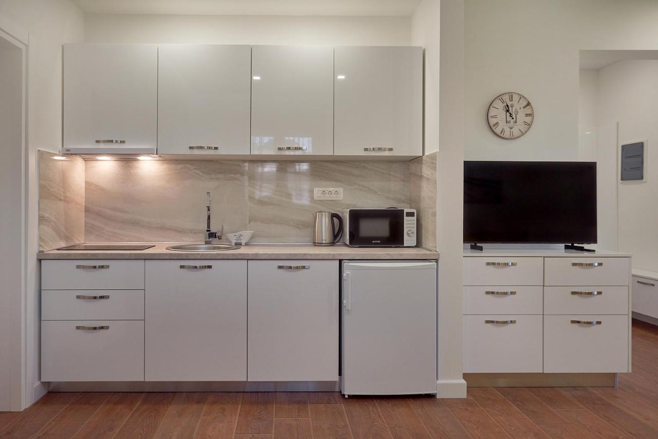 Georgiy Lux Apartments Lastva Grbaljska Zewnętrze zdjęcie