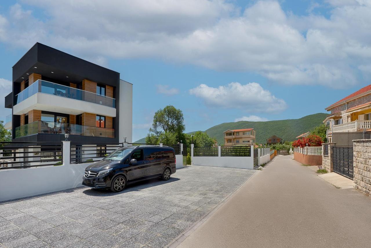 Georgiy Lux Apartments Lastva Grbaljska Zewnętrze zdjęcie