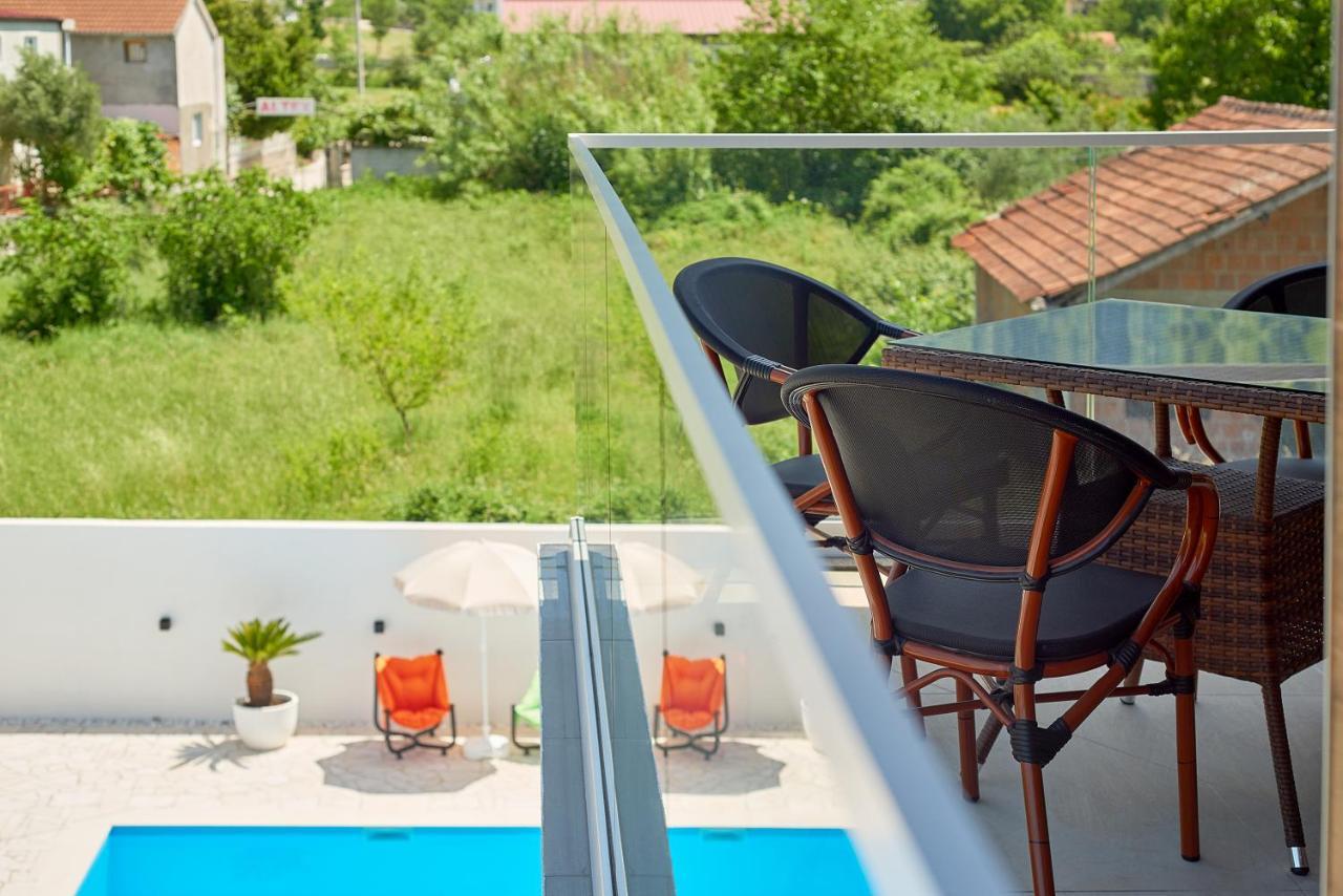 Georgiy Lux Apartments Lastva Grbaljska Zewnętrze zdjęcie