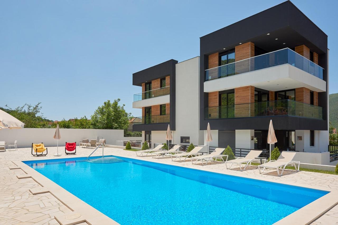 Georgiy Lux Apartments Lastva Grbaljska Zewnętrze zdjęcie