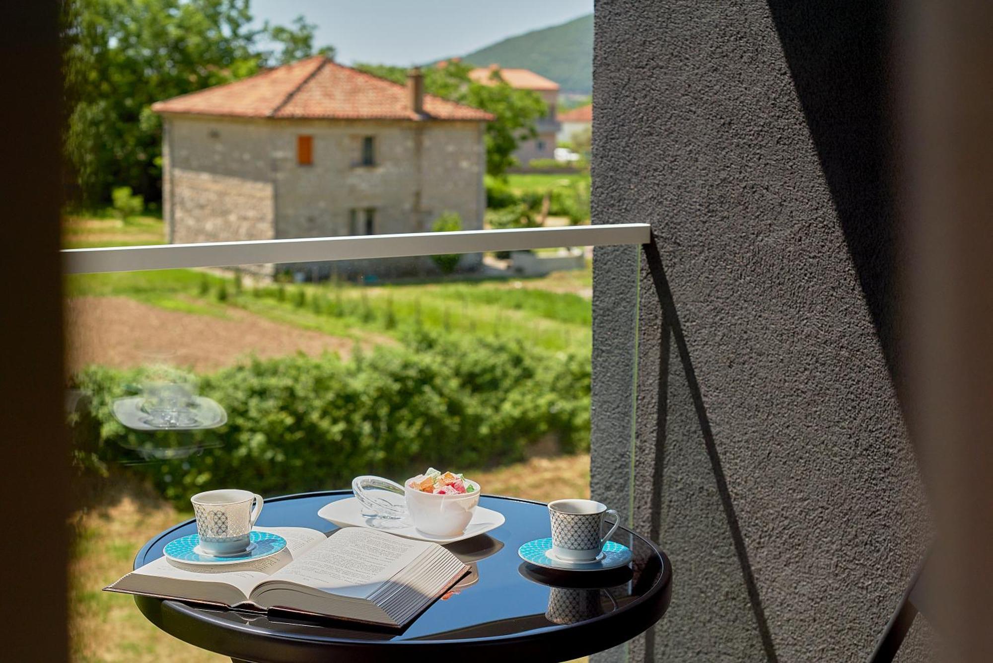 Georgiy Lux Apartments Lastva Grbaljska Zewnętrze zdjęcie